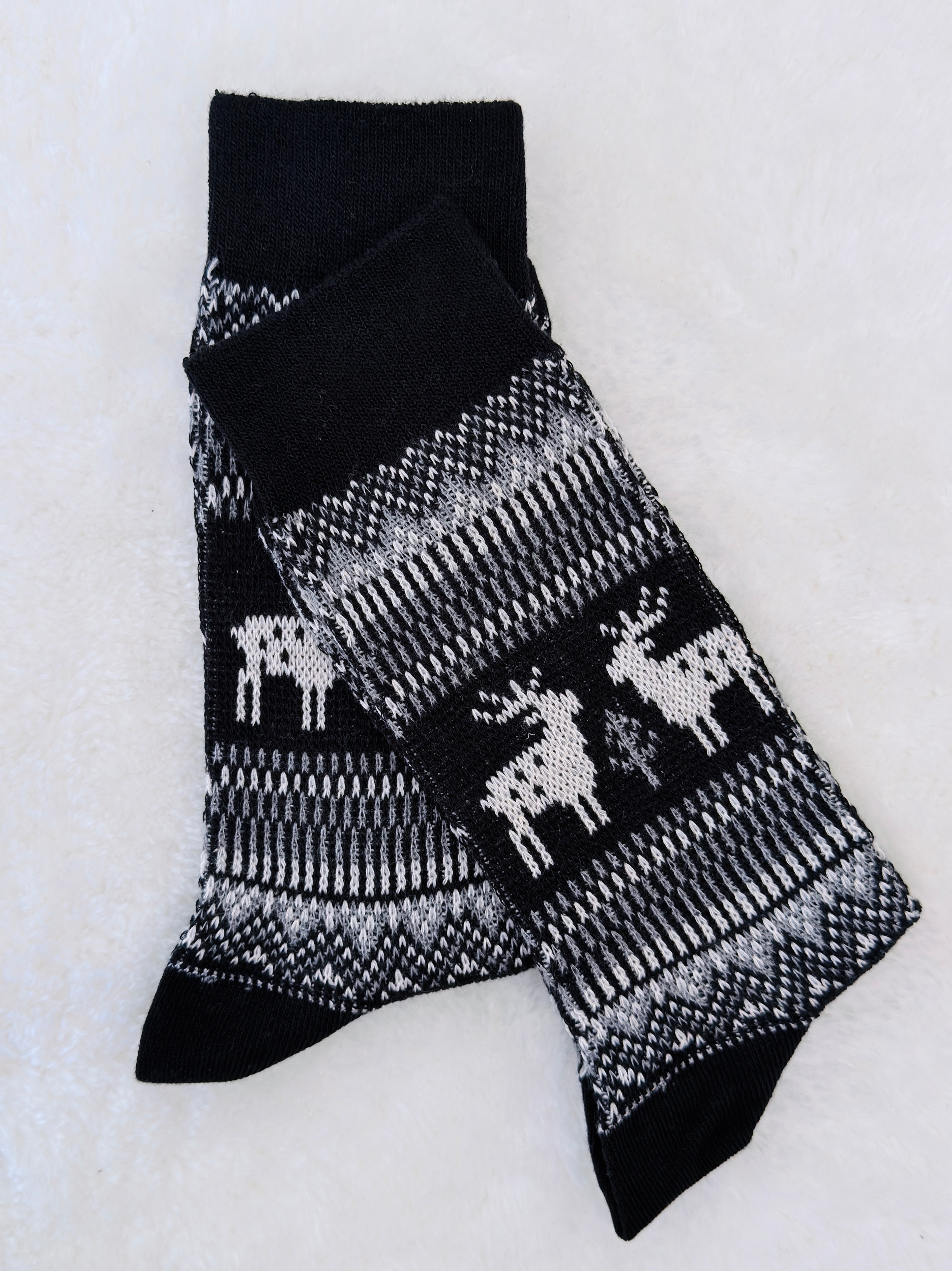 Nordic Reindeer Patterns Crew Socks