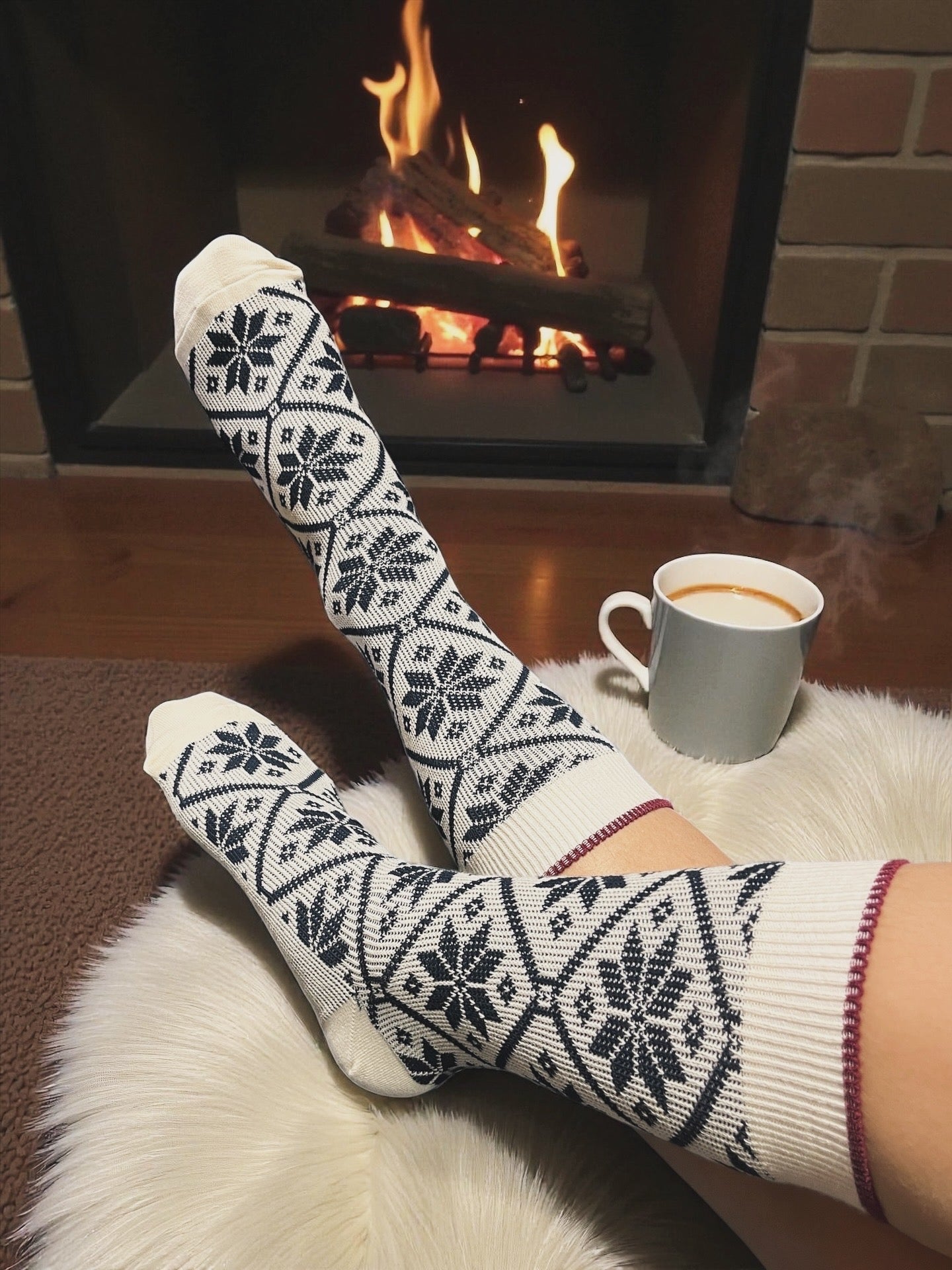 Snowflake Pattern Cozy Socks